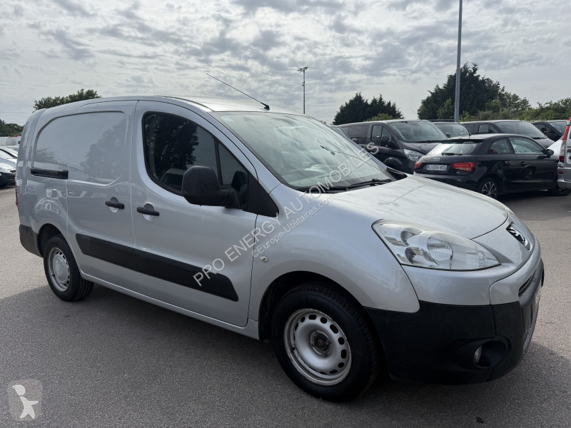 Véhicule utilitaire Peugeot PARTNER 121 L2...