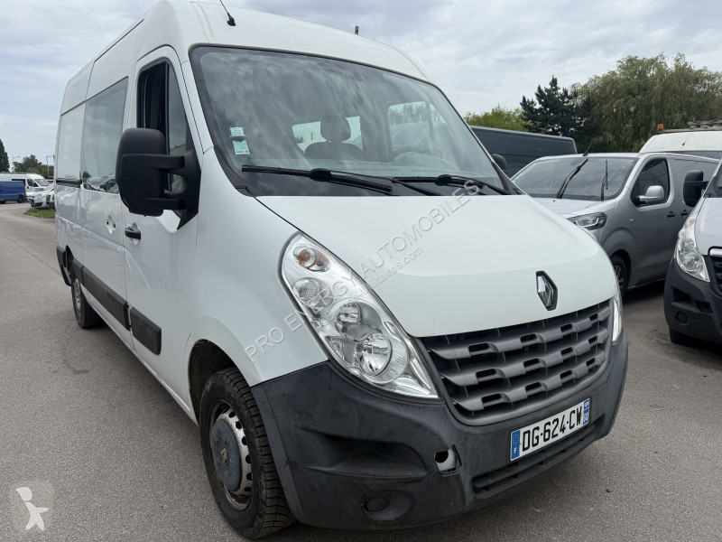 Véhicule utilitaire Renault MASTER III FG F3300...