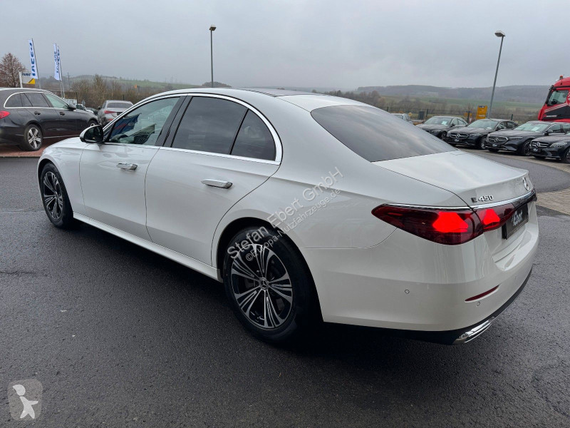 Samochód dostawczy Mercedes E 450 4M...