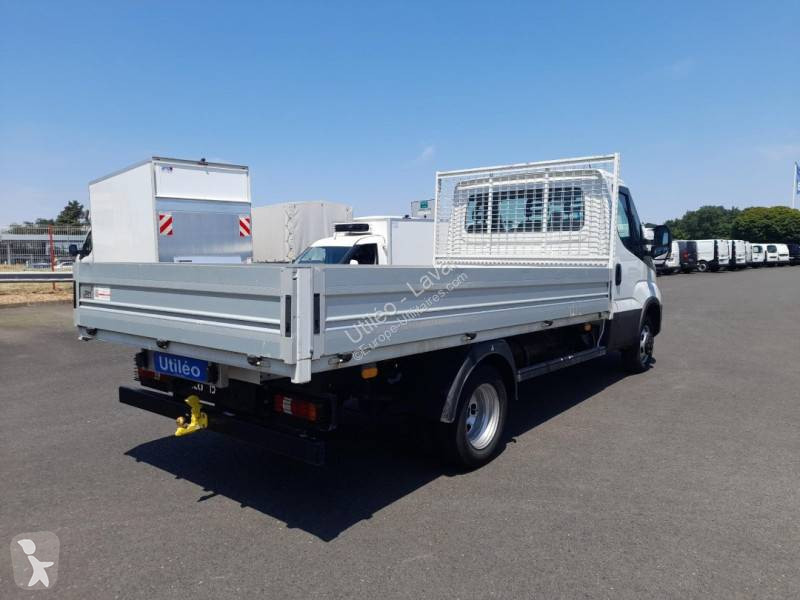 عربة نفعية Iveco