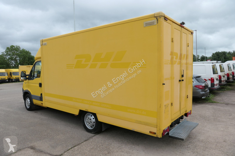 Veículo utilitário Iveco Daily 35 S11 C30C...