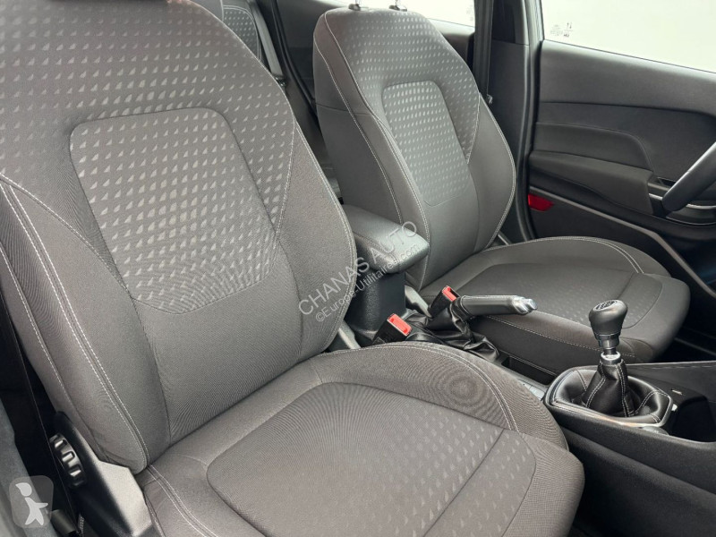 Samochód dostawczy Ford 1.0 EcoBoost 95 Titanium