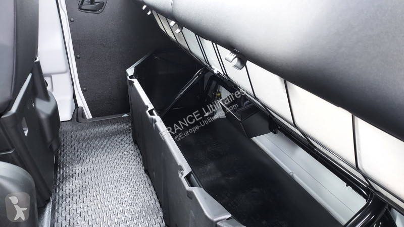 Véhicule utilitaire Iveco DAILY BENNE ALU JPM 6...