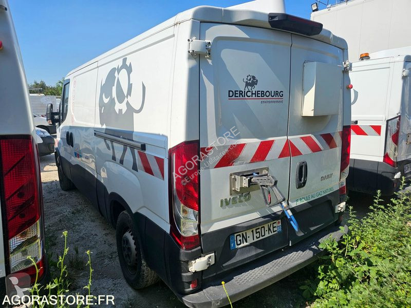 Комерційні автомобілі Iveco 35S14N