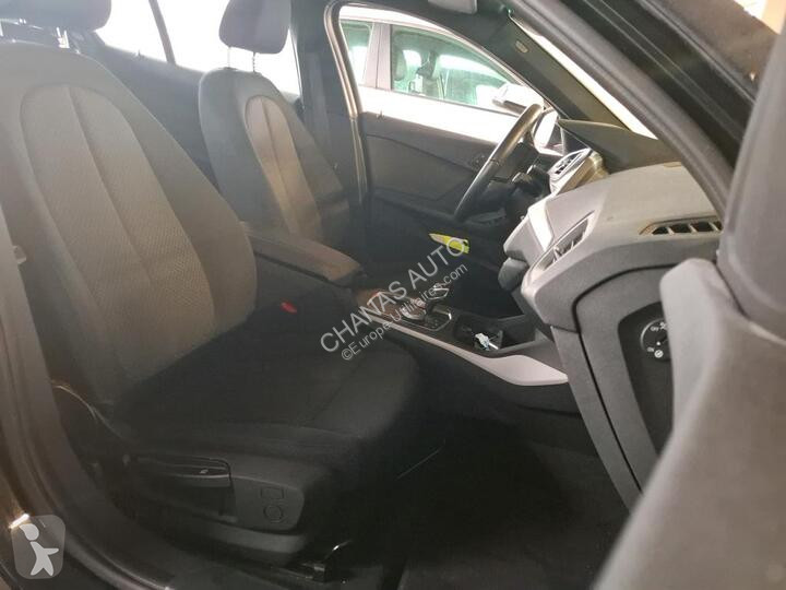 عربة نفعية BMW 116d 116 Business Design DKG7