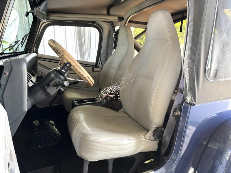 Samochód dostawczy Jeep WRANGLER 2.5i  1986 .