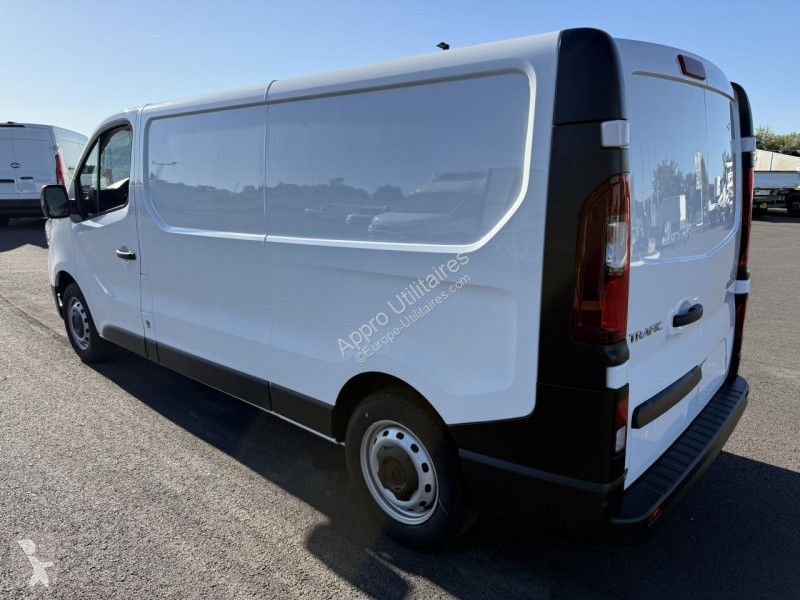 Véhicule utilitaire Renault TRAFIC L2H1 170CH...