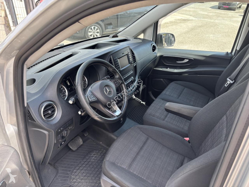 Véhicule utilitaire Mercedes VITO Compact 2.8t...