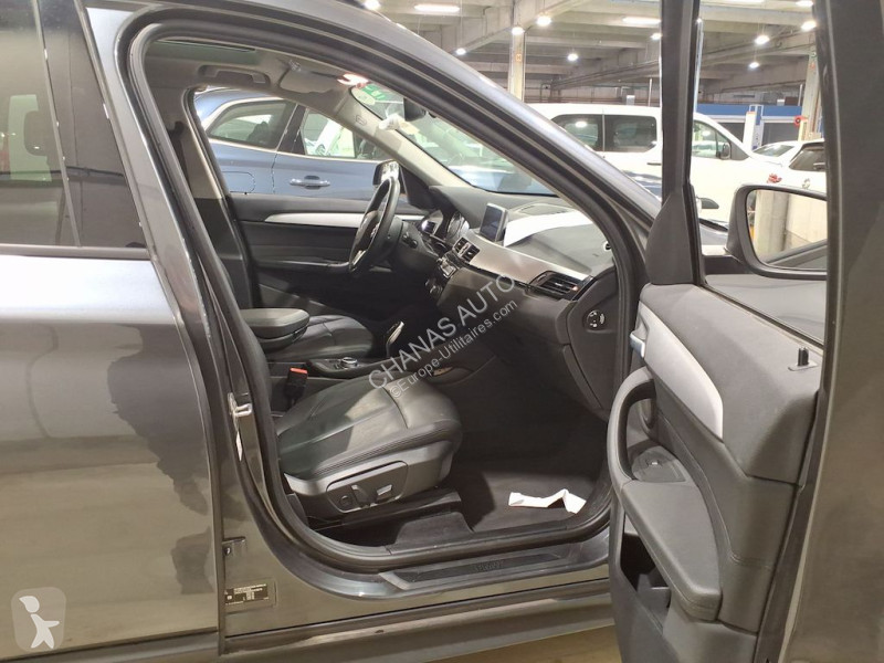 عربة نفعية BMW sDrive 18i 136 Lounge BVA