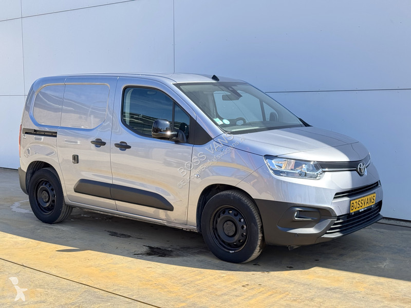 Furgoneta Toyota Comfort 50 kWh L1 Snelladen...