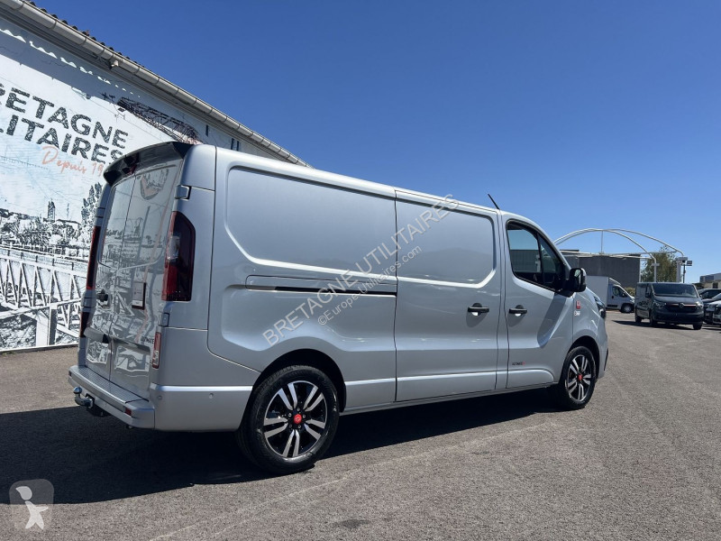 Véhicule utilitaire Renault TRAFIC III FG NEUF:...