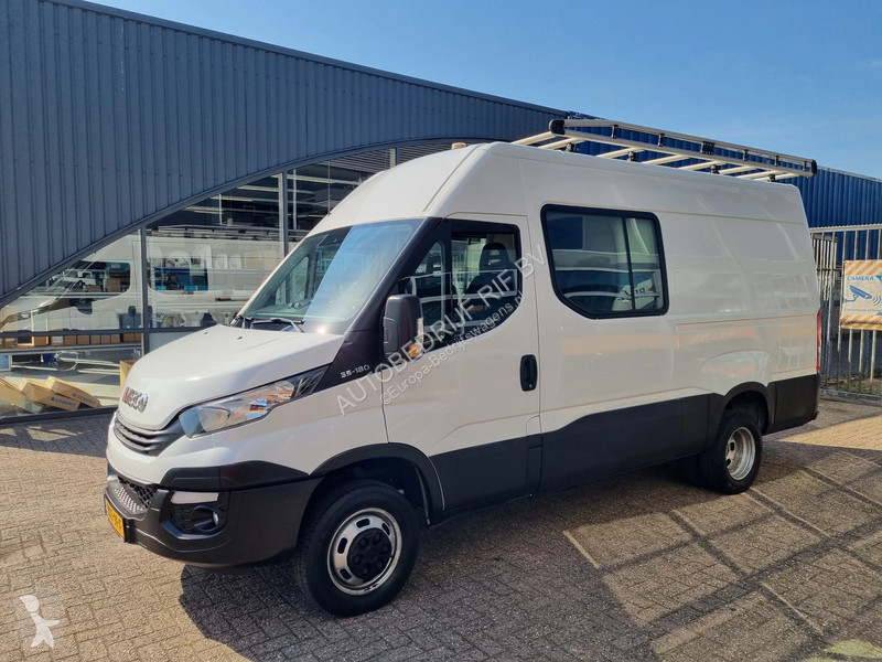 Samochód dostawczy Iveco 35C18 3.0D L2H2 DC...