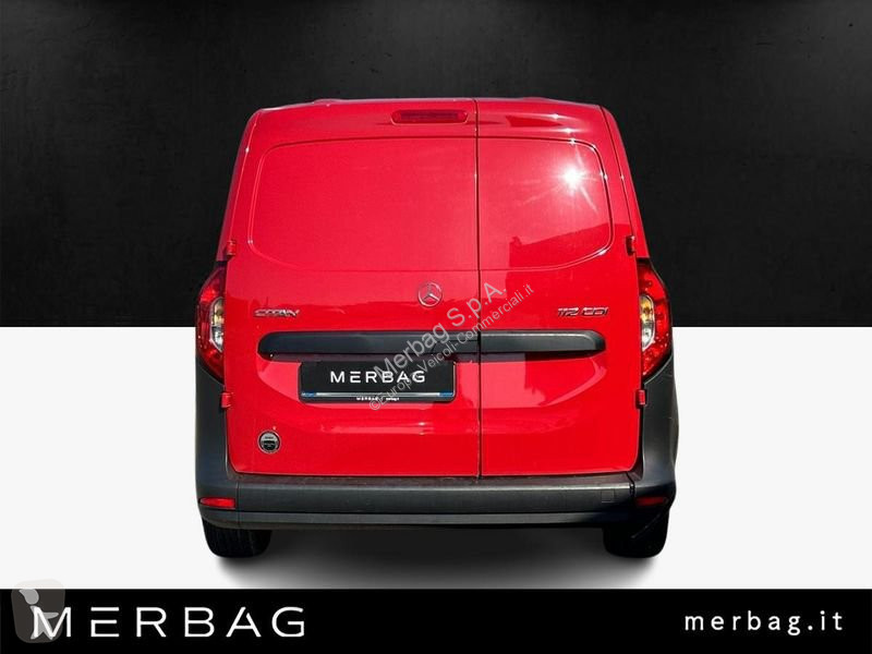 Veicolo commerciale Mercedes 112 cdi furgone Long