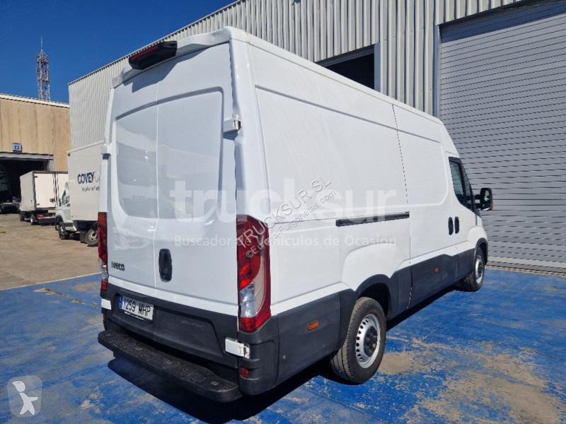 Furgoneta Iveco  DAILY 35S16 12M3