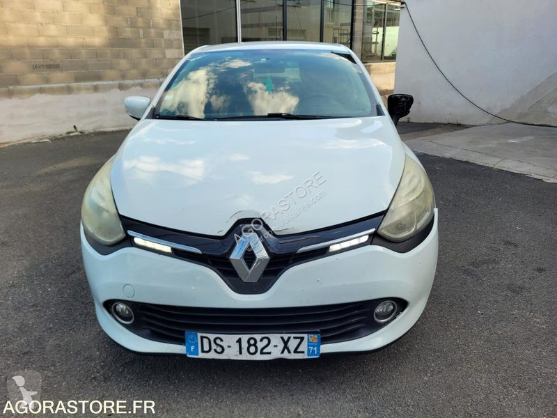 عربة نفعية Renault CLIO