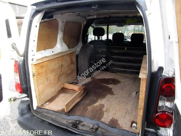 Véhicule utilitaire