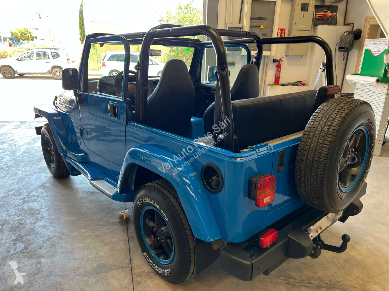 Samochód dostawczy Jeep