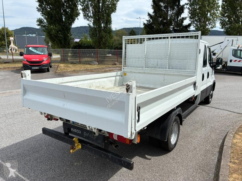Véhicule utilitaire Iveco CCb 35C16H3.0 D 6 PL...