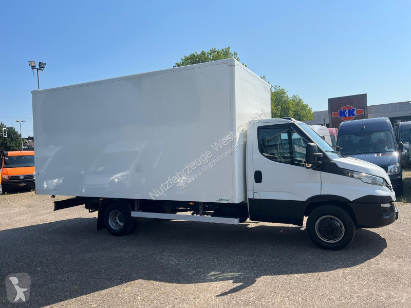 عربة نفعية Iveco 72c18 Maxi XXL...