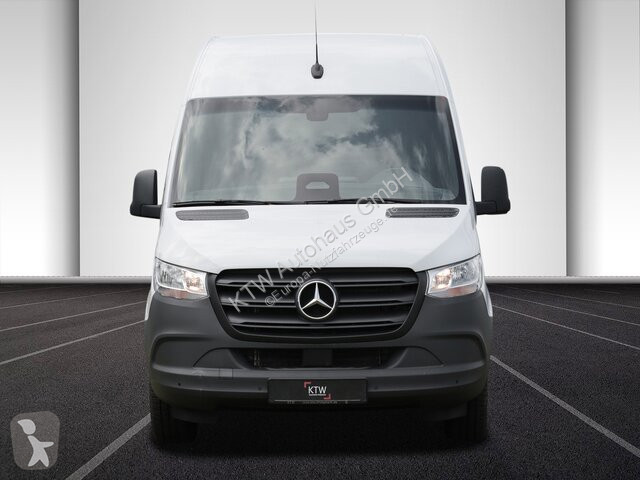 Veículo utilitário Mercedes Sprinter 317...
