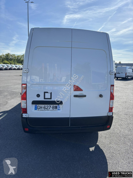 Samochód dostawczy Renault