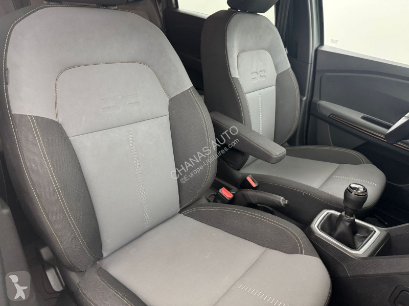 Véhicule utilitaire Dacia 1.0 TCe 110 Extreme...