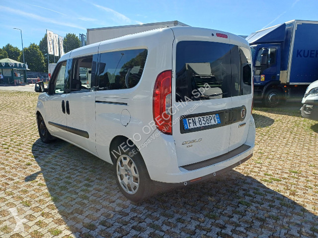 Furgoneta Fiat DOBLO - 5 posti