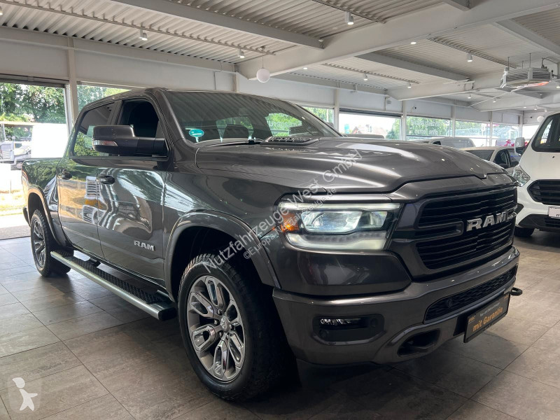 Samochód dostawczy Dodge RAM 1500 5,7 V8 Larami...