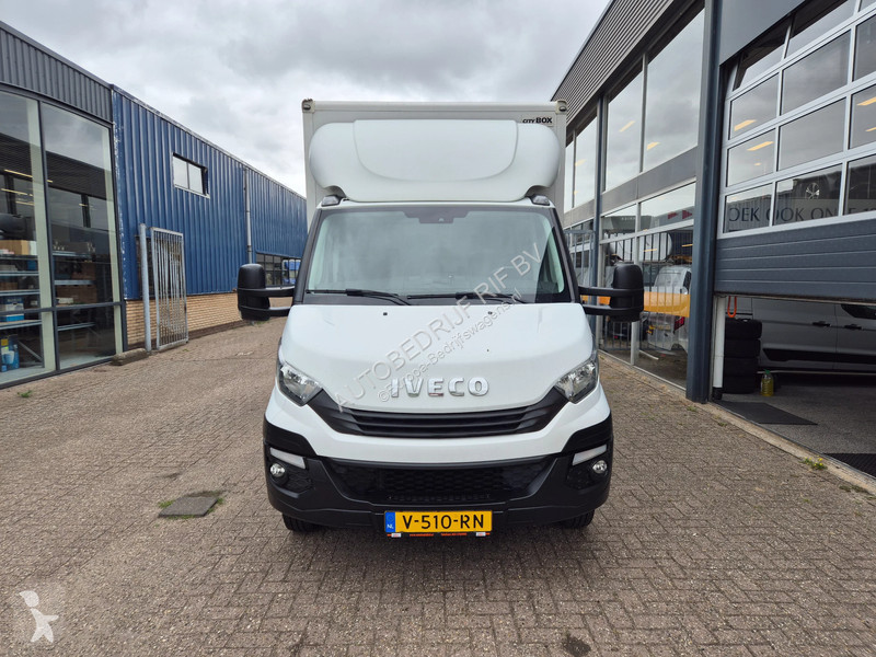 Samochód dostawczy Iveco 35C16 2.3D/ Navi/...