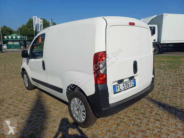 Véhicule utilitaire Fiat FIORINO