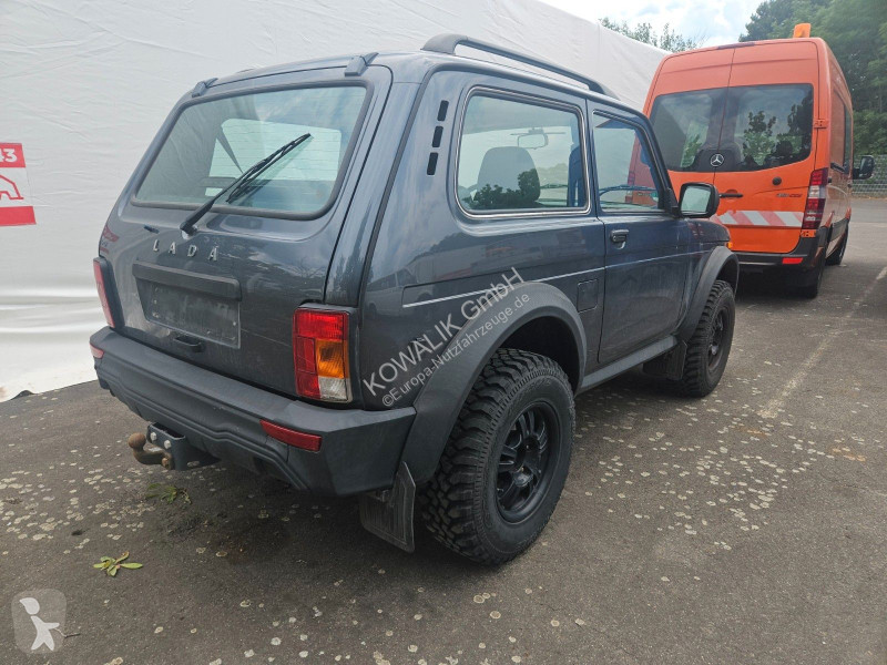 Samochód dostawczy Lada BRONTO Allrad...