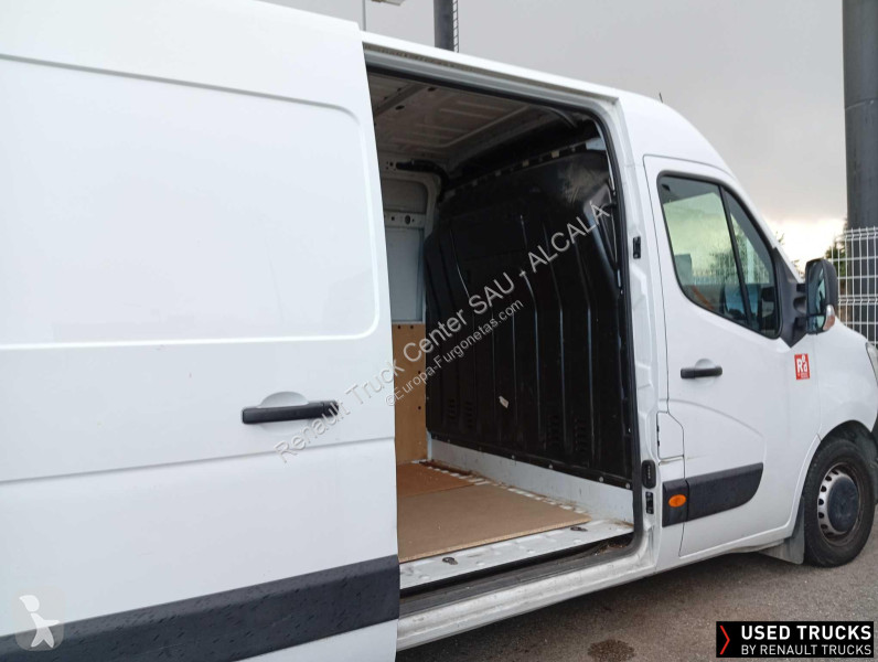 Samochód dostawczy Renault