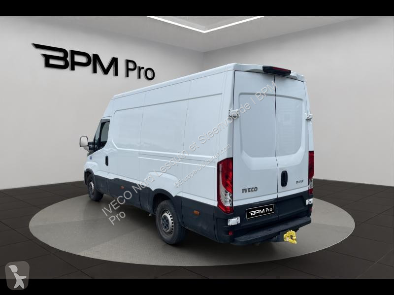 Véhicule utilitaire Iveco 35S Fg 35S14 V12 FOURGON