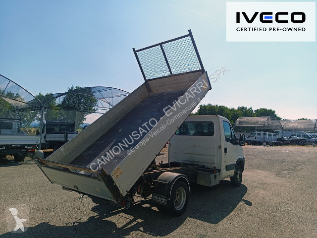 Samochód dostawczy Iveco IVECO DAILY 35C11