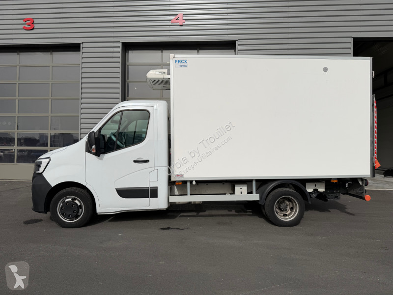 Véhicule utilitaire Renault FRIGO 12M3 165 CV...