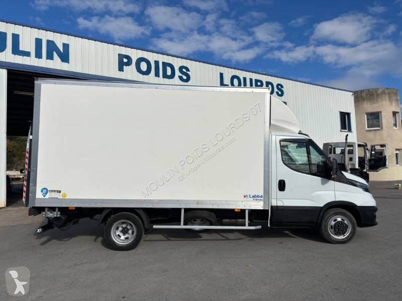 Furgoneta Iveco