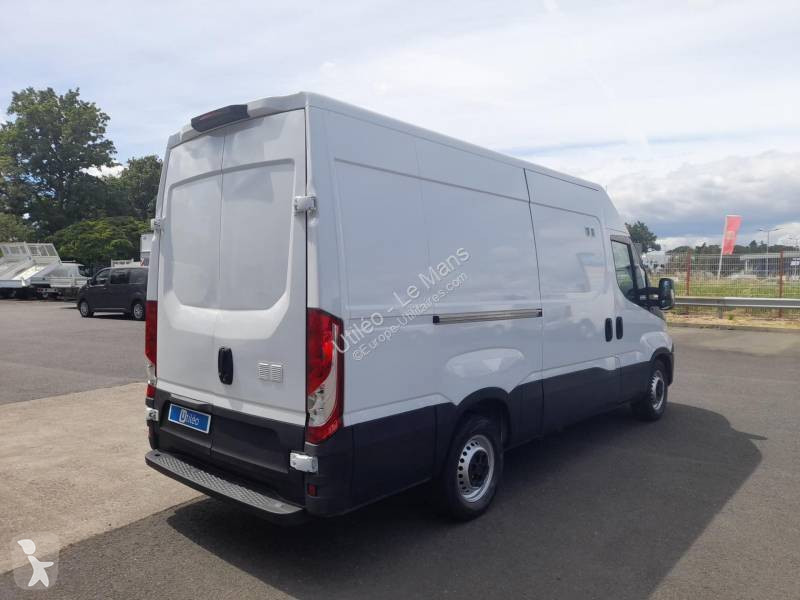Samochód dostawczy Iveco