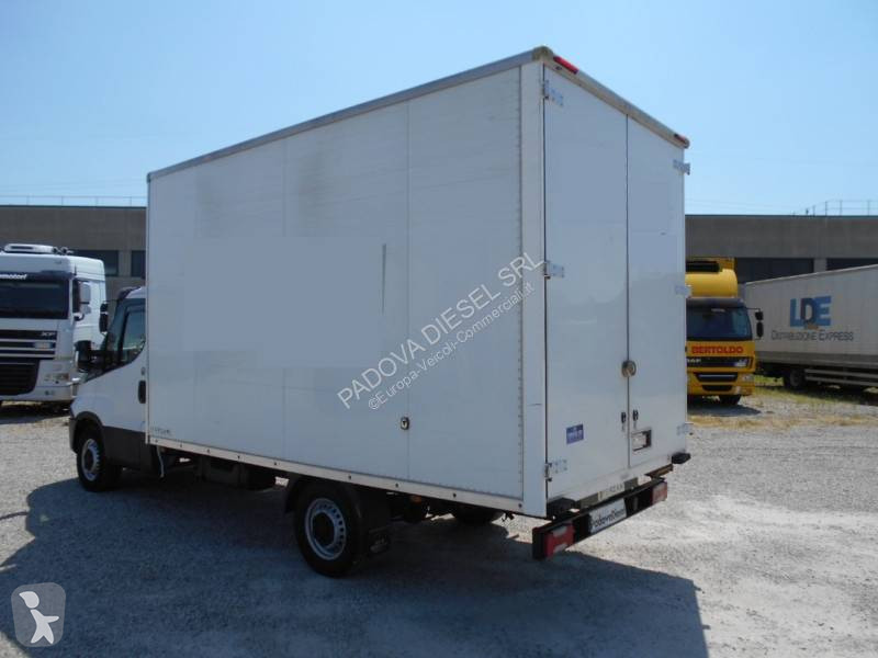 Furgoneta Iveco