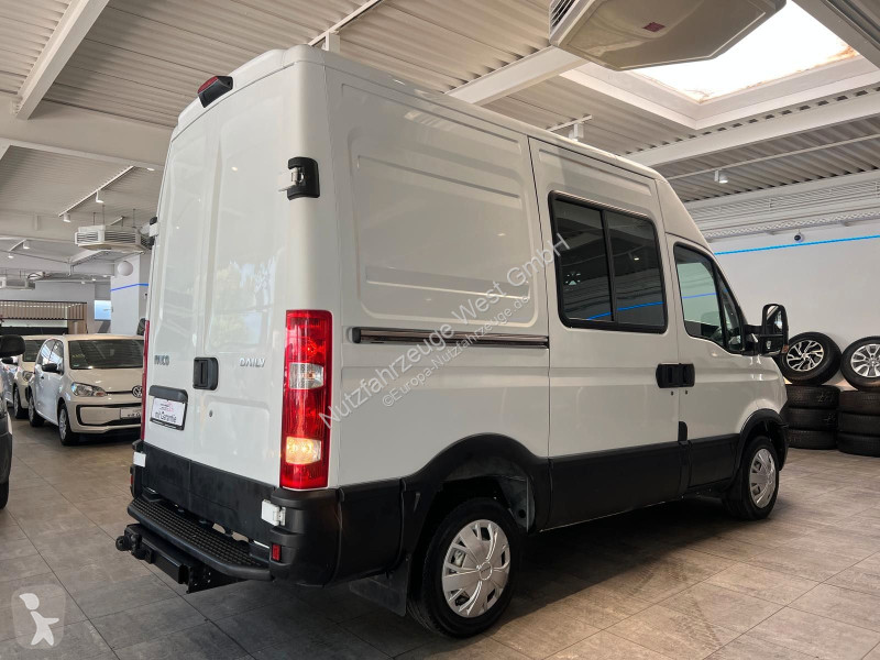 Furgoneta Iveco 29L11 Kastenwagen*Hochdach*AHK*
