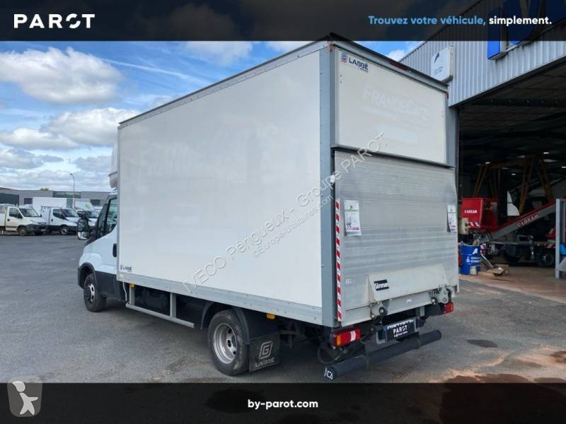 Samochód dostawczy Iveco