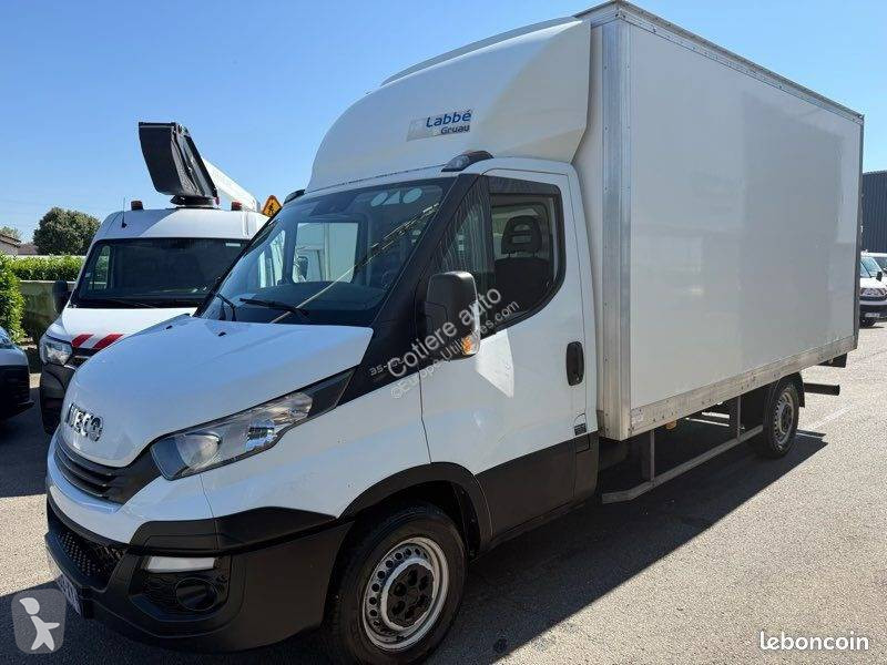 Véhicule utilitaire Iveco