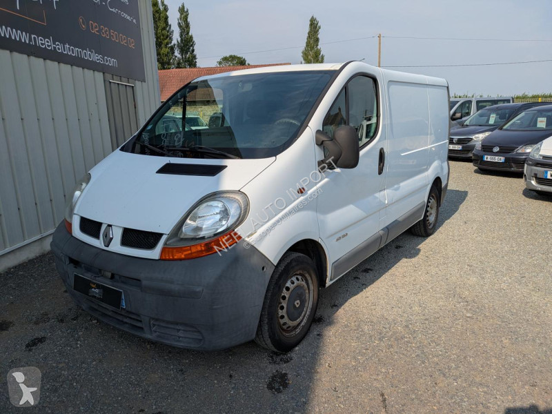 Véhicule utilitaire Renault TRAFIC II L1H1 DCI...