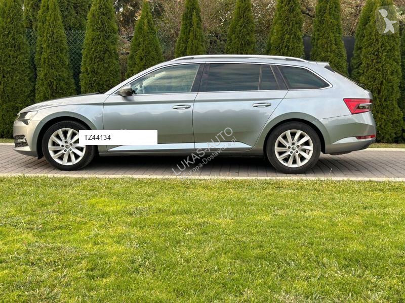 عربة نفعية Skoda 2.0 TDI SCR 147kW DSG STYLE COMBI