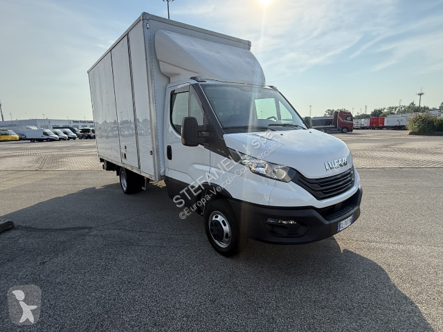 Nyttofordon Iveco DAILY 35C14H BOX + SPONDA con...
