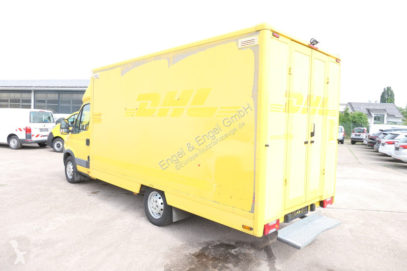 Véhicule utilitaire Iveco Daily 35 S11 C30C...