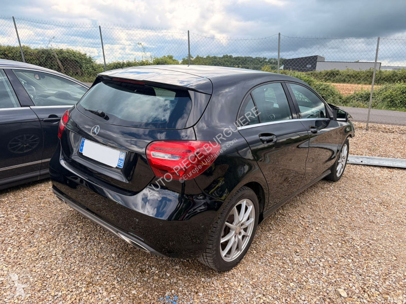 Véhicule utilitaire Mercedes Classe A A180 1.6i...