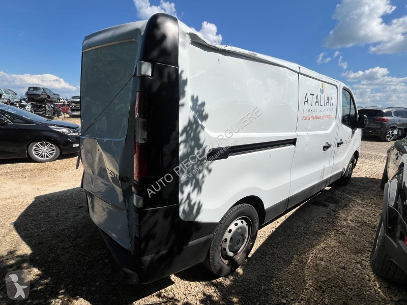 Véhicule utilitaire Renault III 2.0 DCi 130 /...