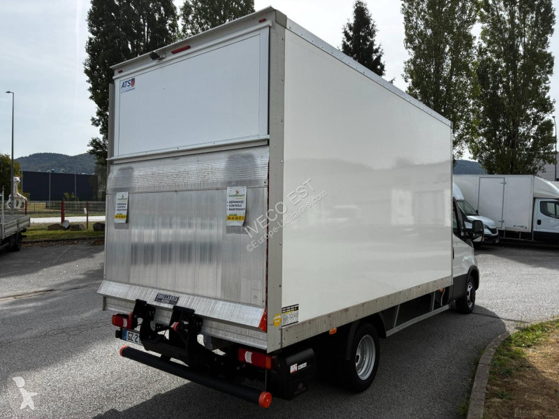 Véhicule utilitaire Iveco CCb 35C16 - 3.0L -...