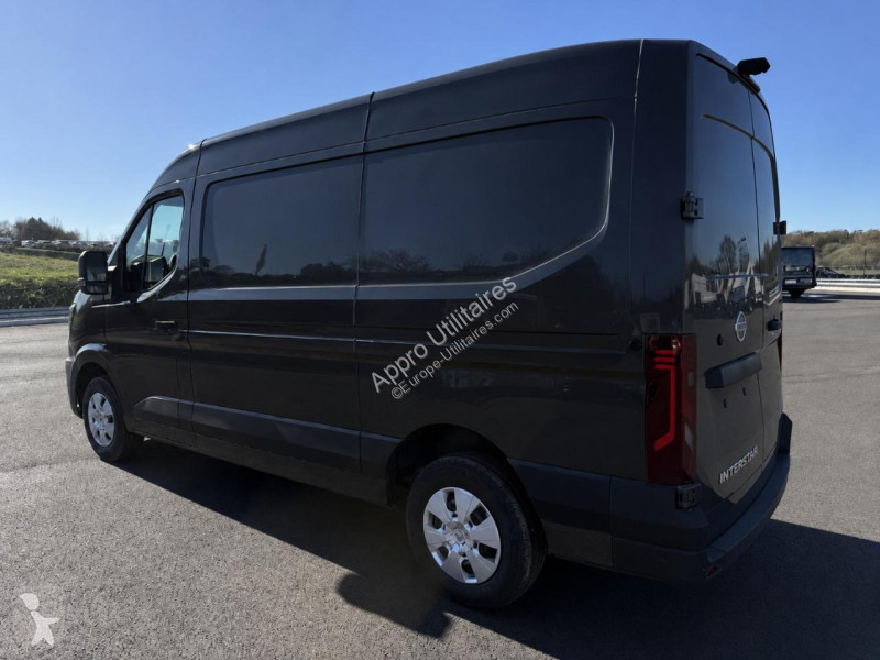 Véhicule utilitaire Nissan INTERSTAR Tekna 3.5t...