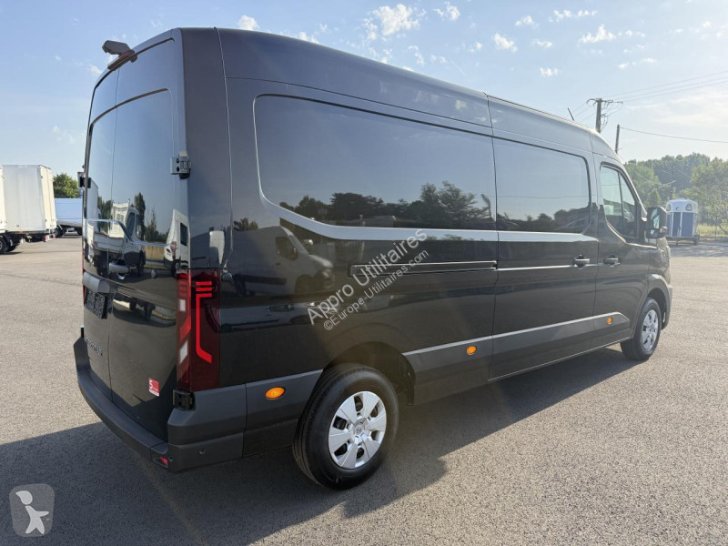 Véhicule utilitaire Nissan INTERSTAR Tekna 3.5t...